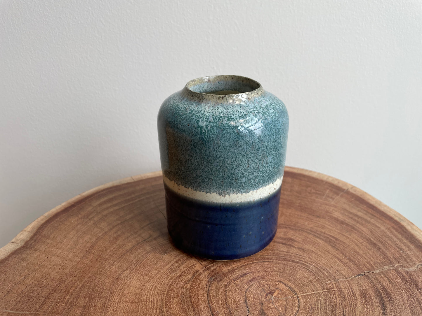 Lipped Mooring Vase